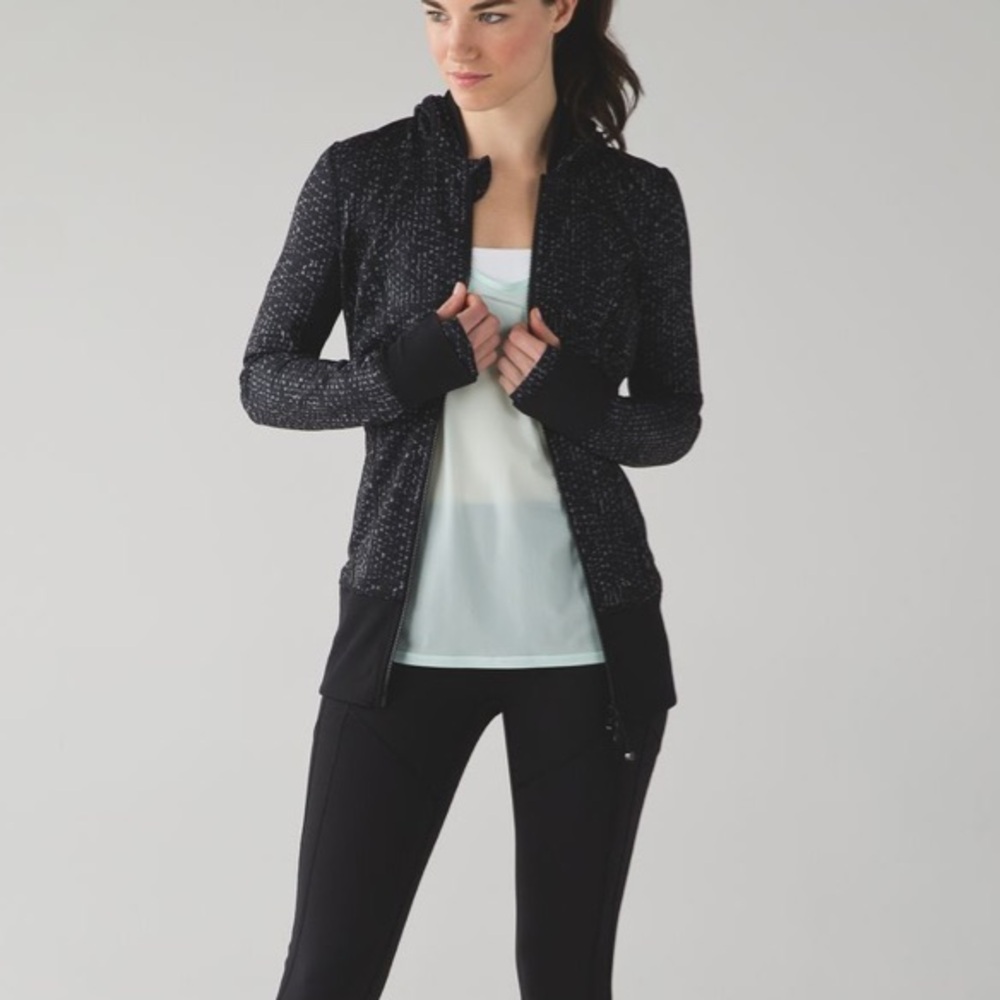 Daily Practice Jacket in Samba Snake Battleship Black